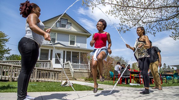 Students jumprope at BCC blockparty