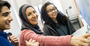 Mervat Youssef teaches an Arabic class in ARH 