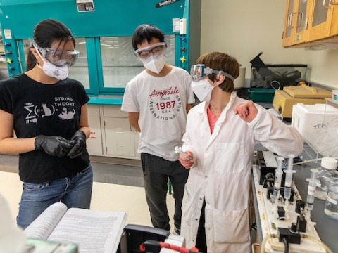 Professor Trimmer and 2 students in biochem lab