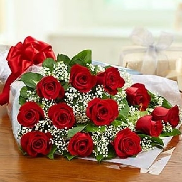 bouquet of red roses