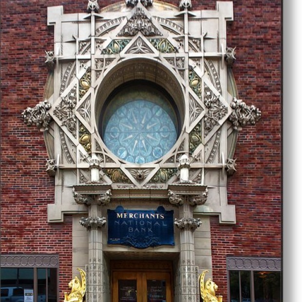 Front door of Louis Sullivan Bank in Grinnell