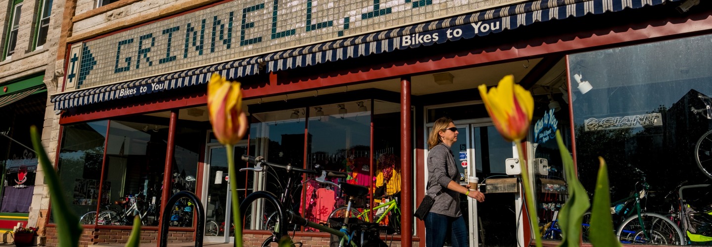 Tulips in downtown Grinnell