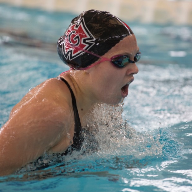 Women's team swimmer