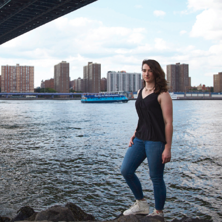 Willa Collins ’16 under the Golden Gate Bridge