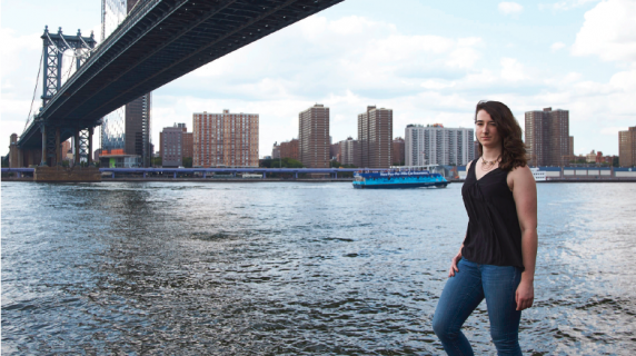 Willa Collins ’16 under the Golden Gate Bridge